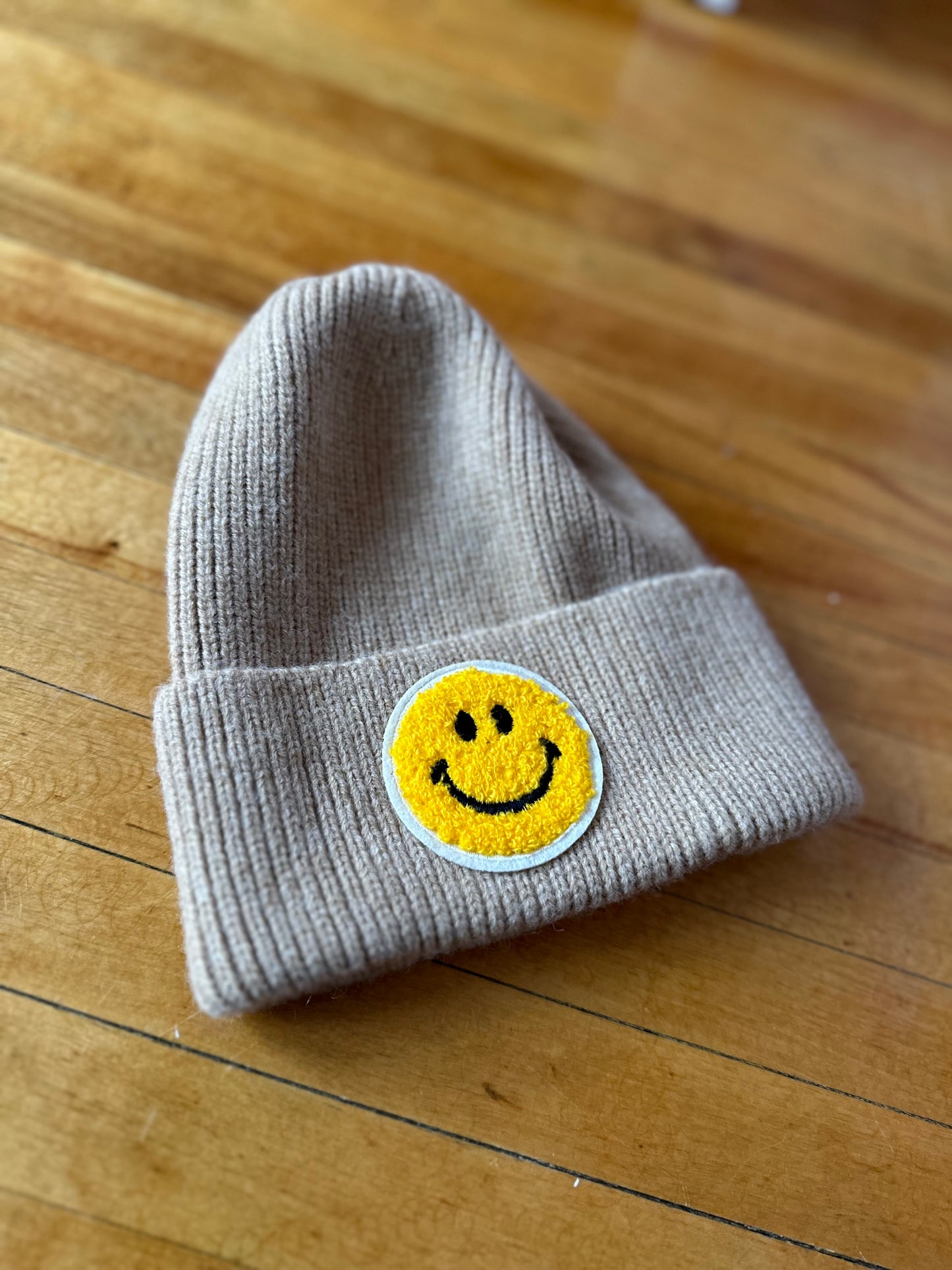 smiley toque